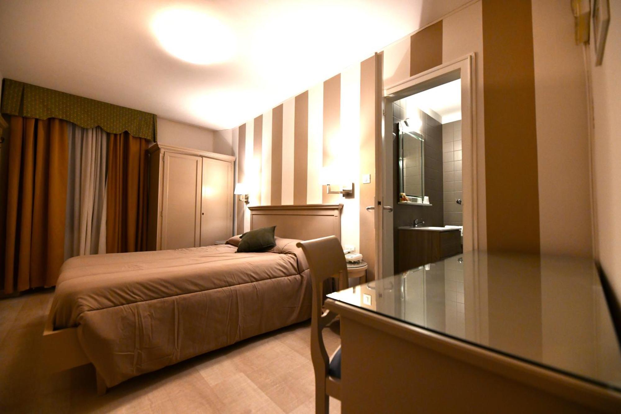 Hotel Bristol 的里雅斯特 外观 照片