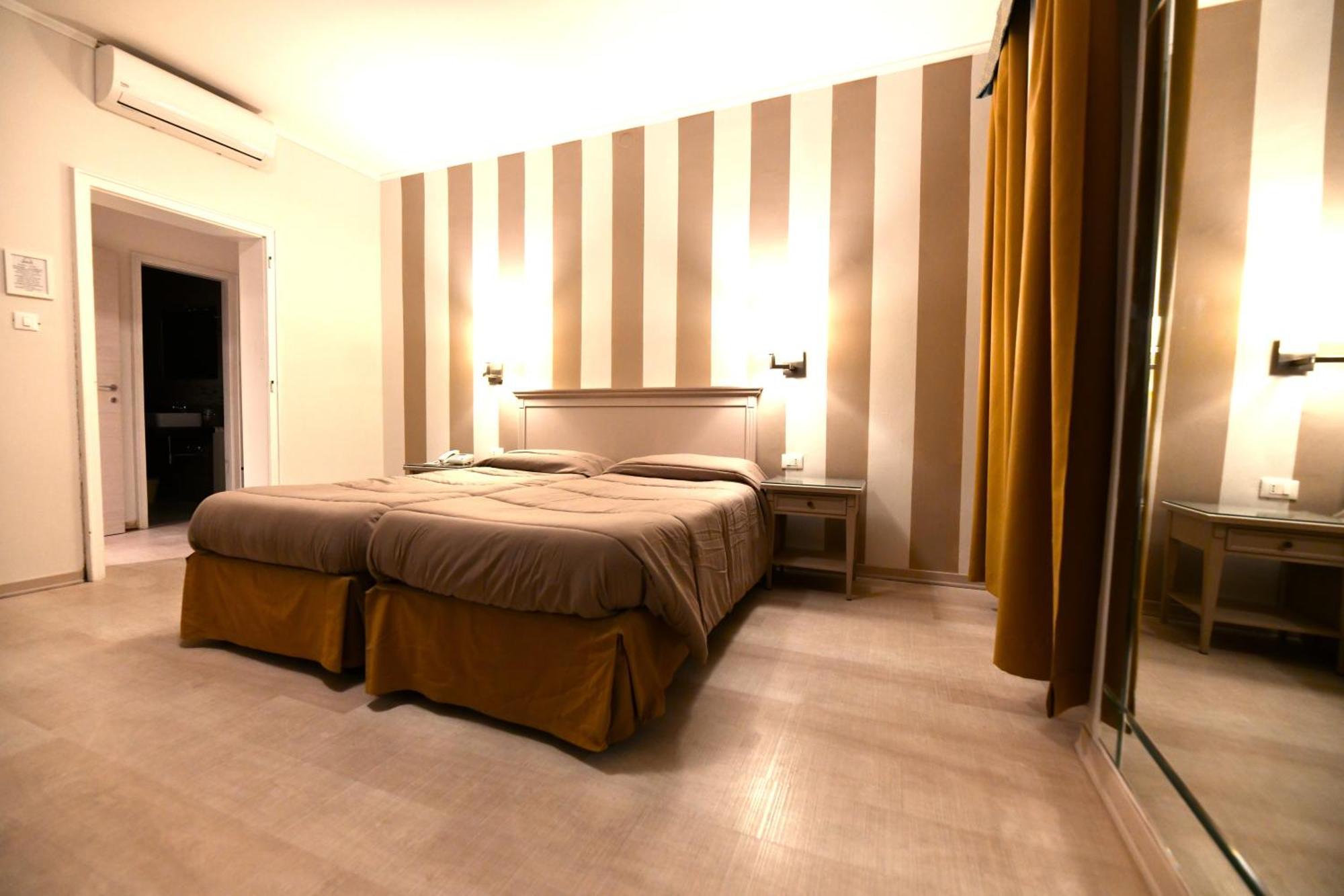 Hotel Bristol 的里雅斯特 外观 照片