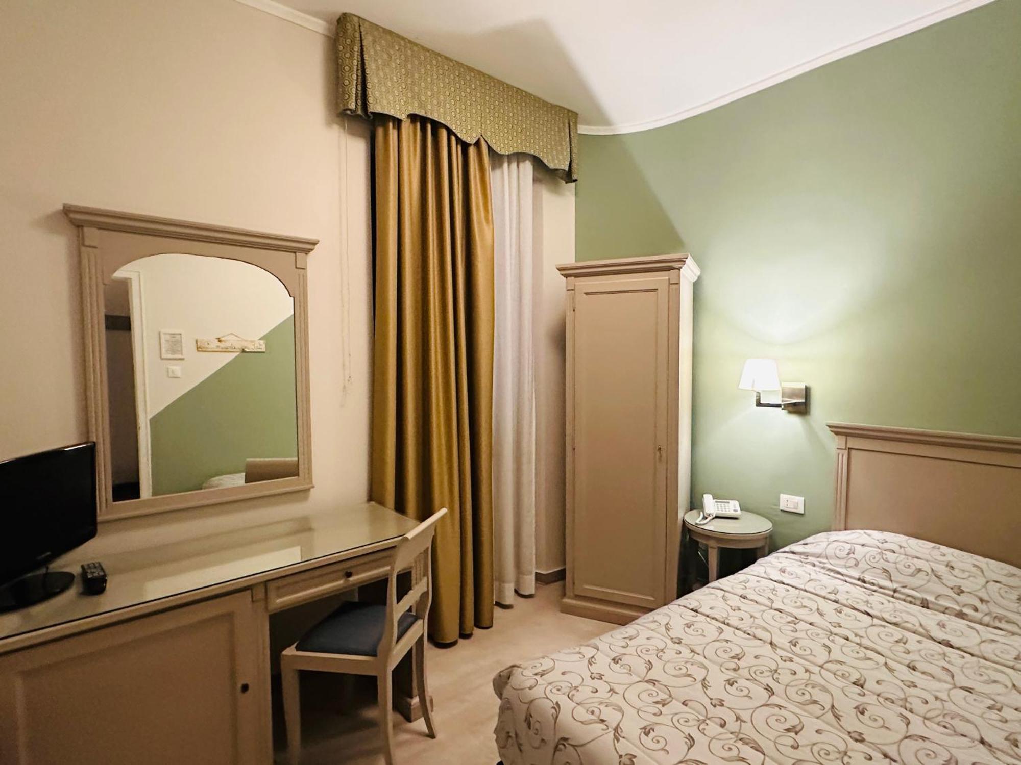 Hotel Bristol 的里雅斯特 外观 照片